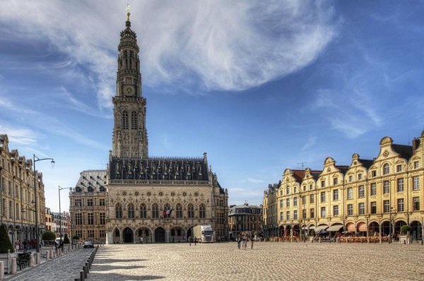 Arras place 600