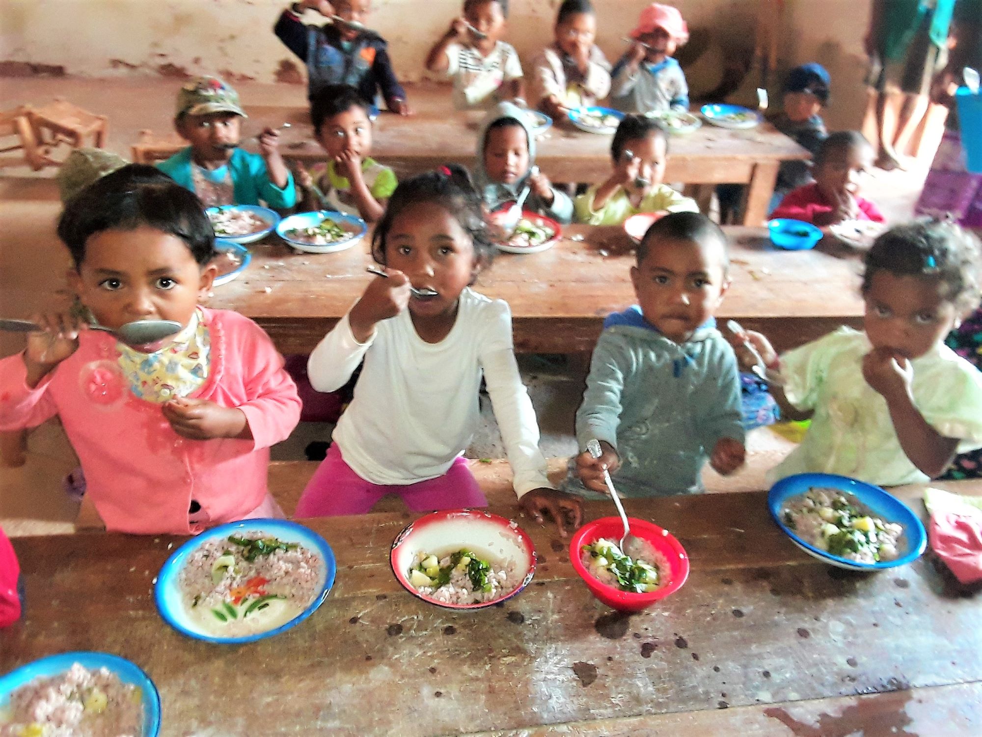 antines scolaires Alatsinainy Bakaro